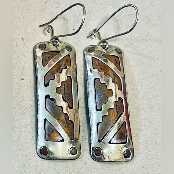 VTG Southwest Navajo Design Dangle Earrings SILVER PLATE & Cooper - Picture 1 of 6
